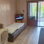 Apartment Wellapartman Zamardi