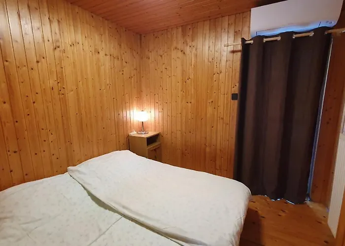 Wellapartman アパート Zamárdi