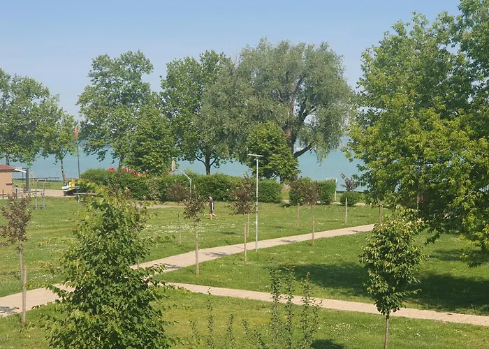 Wellapartman アパート